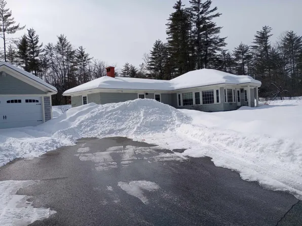 1 Highland Park Road, Fryeburg, ME 04037