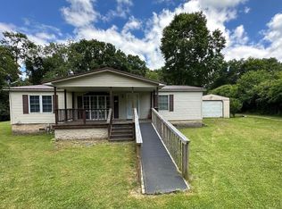 113 Hot Rod Ln, Mount Hope, WV 25880