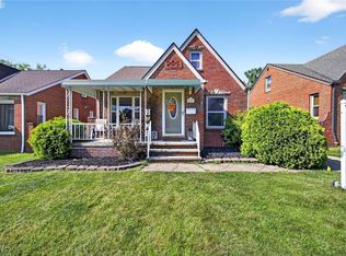 8408 Whitehaven Dr, Parma, OH