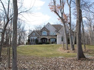 17359 Euler Rd, Bowling Green, OH 43402