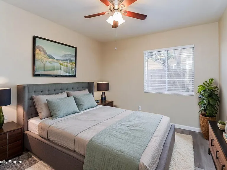 1130 N Meadows Dr — Photo 10