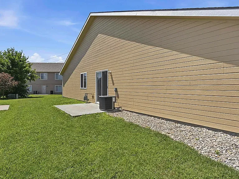 2717 Buttonwood Dr #1 — Photo 11