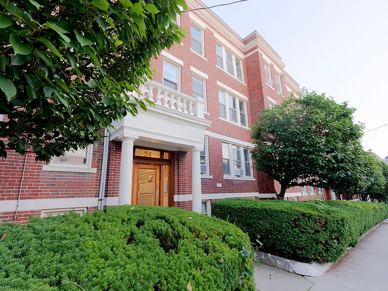 24 Ransom Rd #7 — Photo 2