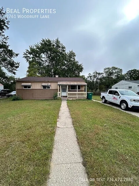 2761 Woodruff Ln photo 1