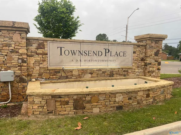 101 Oliver Ct, Hazel Green, AL 35750