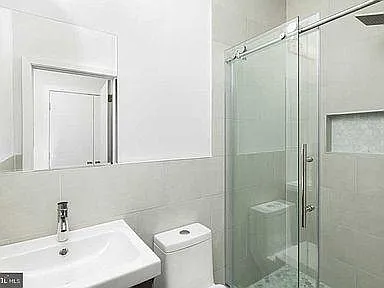 2 bed, $1,650 — Photo 2