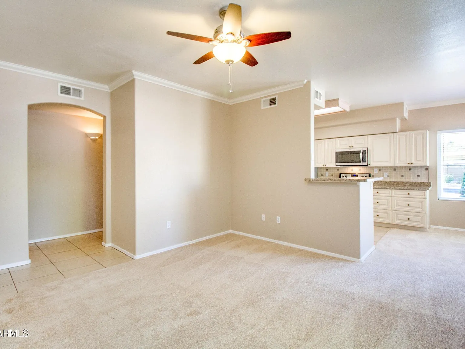 3 bed, 2.0 bath, 1257 sqft, $1,900 — Photo 2