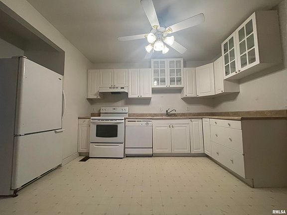 2nd image of 5120 N Montclair Ave