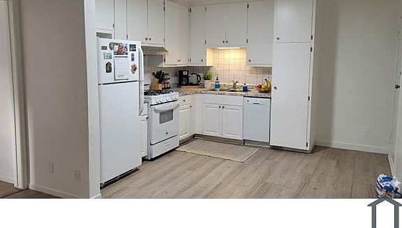 3rd image of 3158 Verdugo Rd APT 1