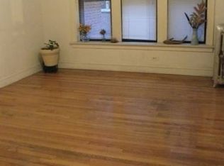 4033 W School St APT 1A, Chicago, IL 60641
