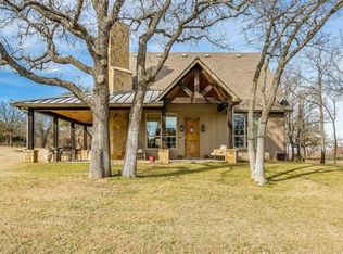 225 Falcon Dr, Weatherford, TX 76088