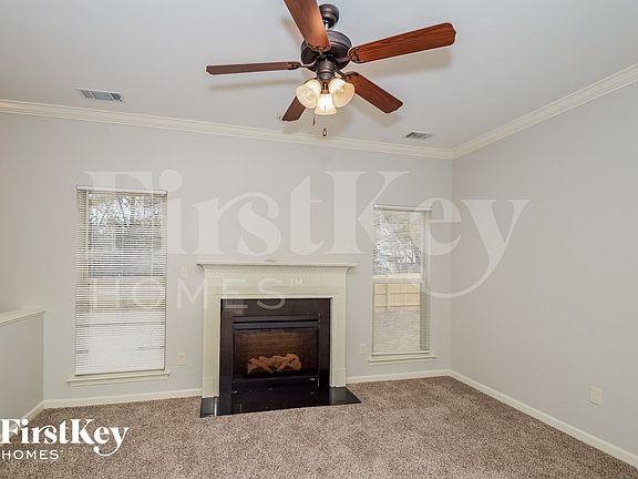 3rd image of 4009 Forest Lakes Rd