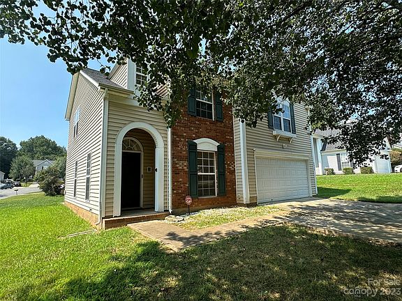 4th image of 9625 Green Apple Dr