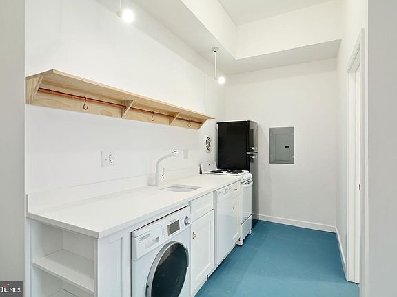 5th image of 2329 Frankford Ave #A