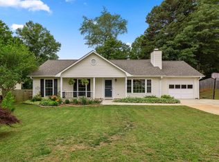 16 Chinaberry Ln, Simpsonville, SC 29680