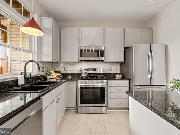 4th image of 8346 Hunter Murphy Cir