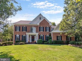 15129 Rollinmead Dr, Gaithersburg, MD 20878