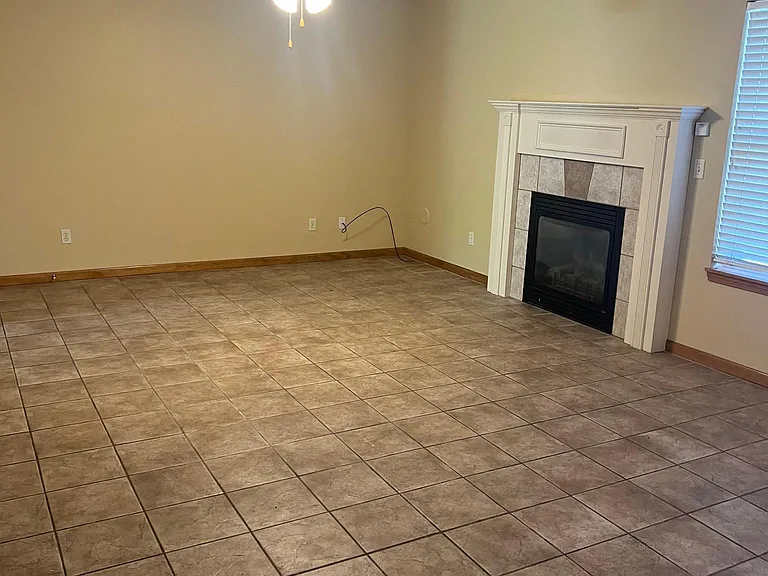 5513 Hunley Ct — Photo 6