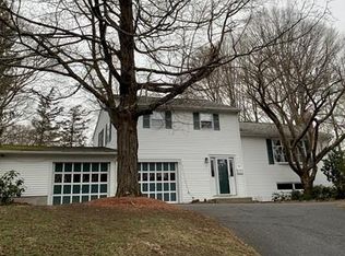 2 Eastview Rd, Hopkinton, MA 01748