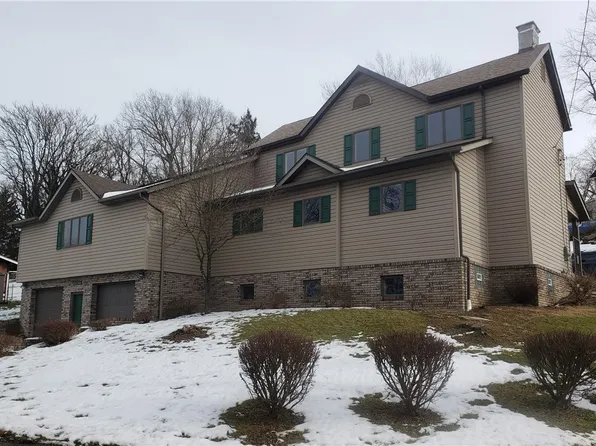 10150 Fairmont St, North Huntingdon, PA 15642