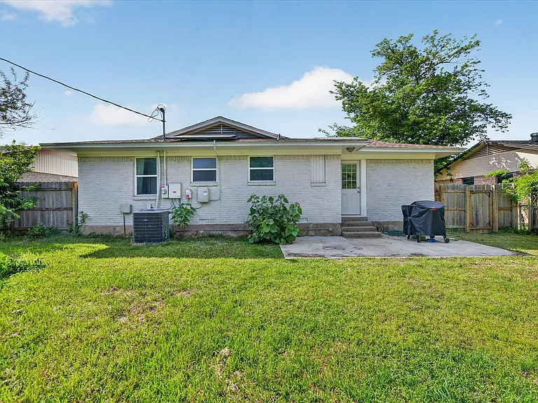 324 N Shore Pl — Photo 22