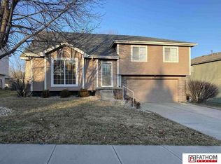 16270 Adams St, Omaha, NE 68135