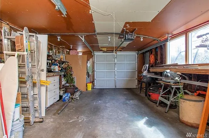 3312 Locust Ave W — Photo 36