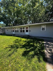 2601 Magnolia Dr, Bettendorf, IA, 52722