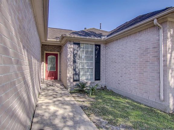 2nd image of 1234 Magnolia Dale Dr