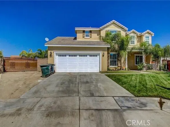 235 Peregrine Ln, San Jacinto, CA 92582