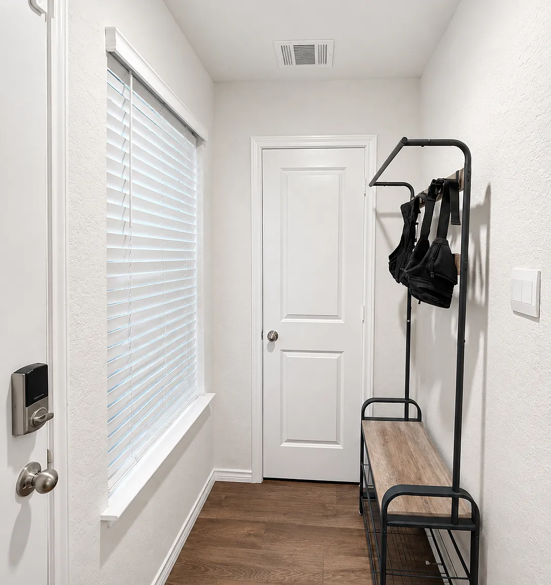 3 bed, 1535 sqft, $1,899 — Photo 2
