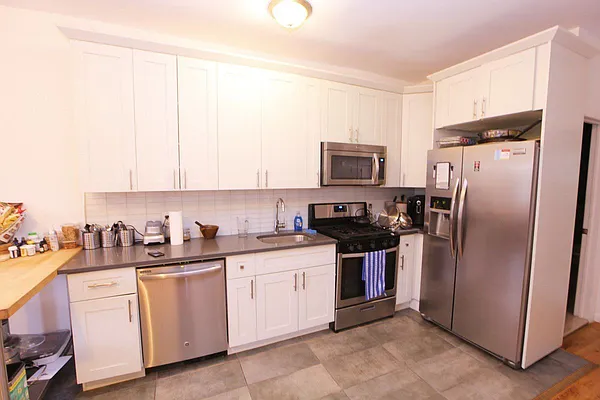 Rented by Massada Home Sales Inc | media 8