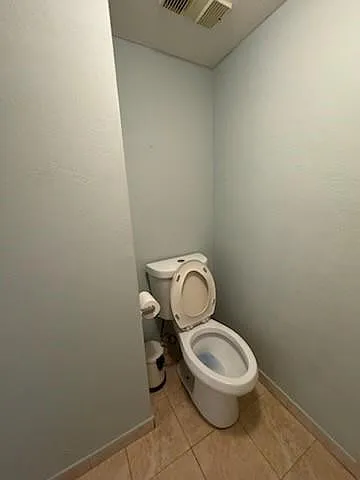 4384 NW 9th Ave #20-2F — Photo 5
