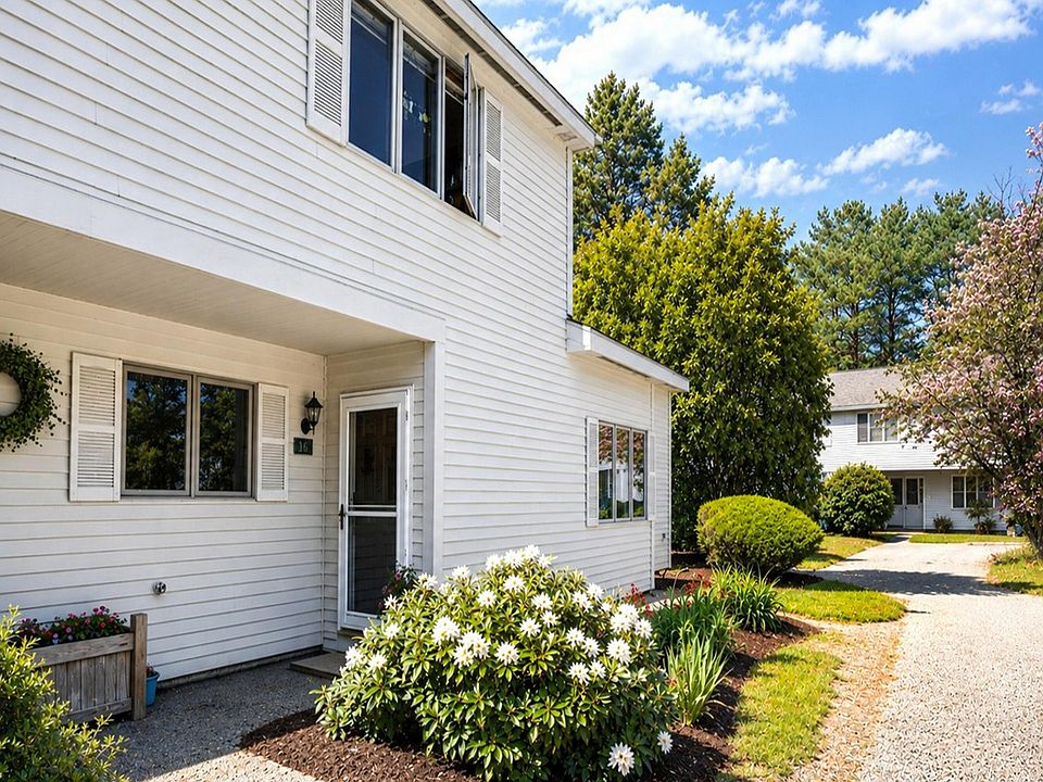 1st image of 152 Mckeen Street #C14