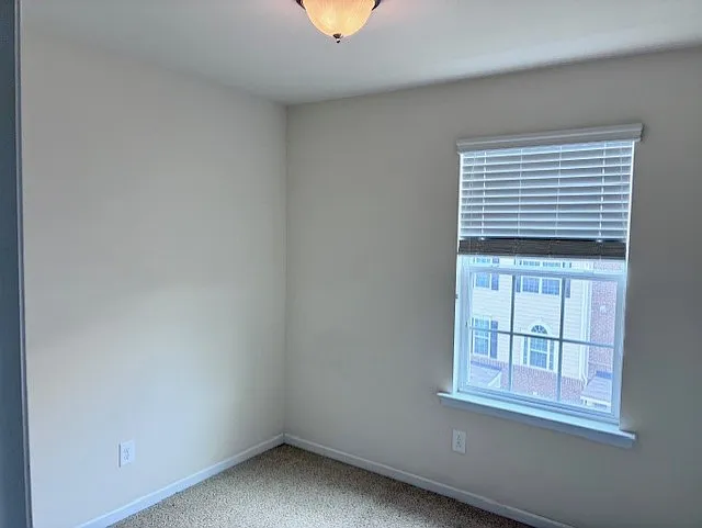 6025 Kentworth Dr — Photo 16
