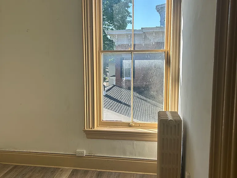 416 Main St #4 — Photo 12