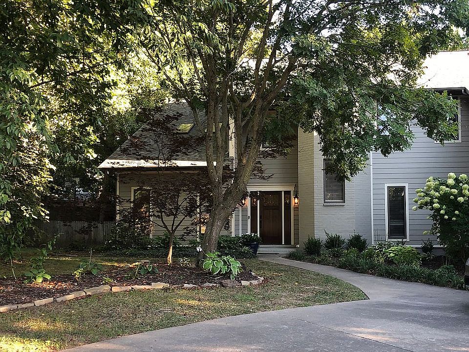 1st image of 2769 E Weston Pl