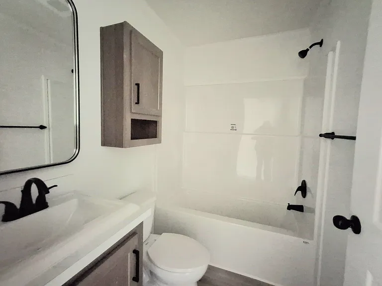 Hickory Hills Village — Photo 32