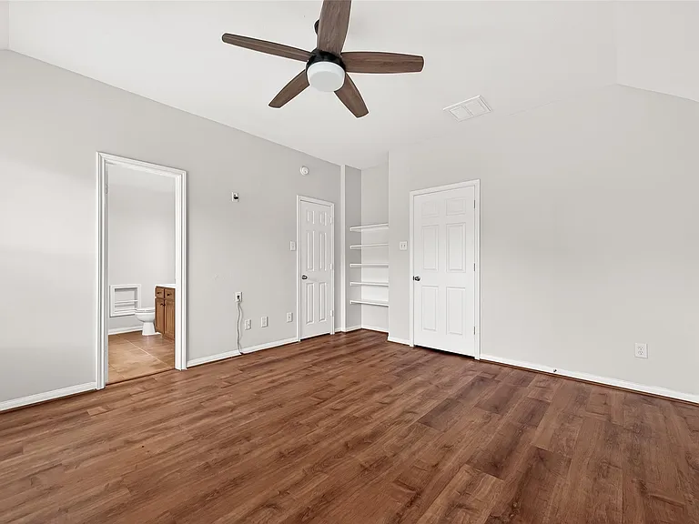 6030 Wildbriar Ln — Photo 40