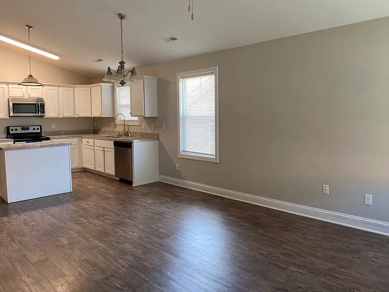 103 Wabash Dr — Photo 4