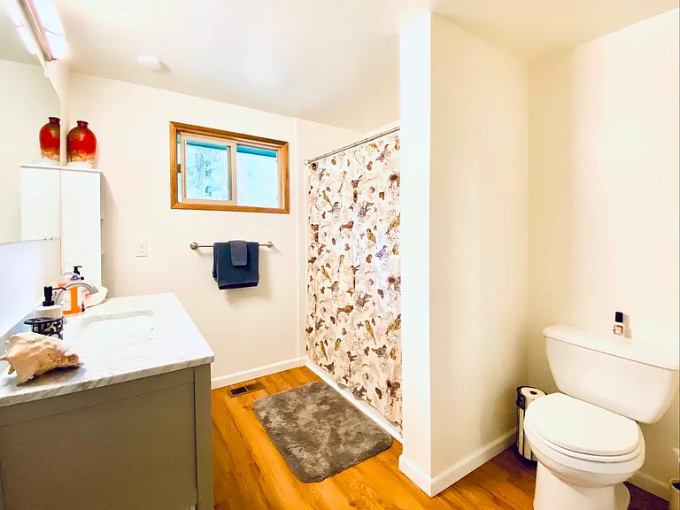 2135 Knowles Rd — Photo 21