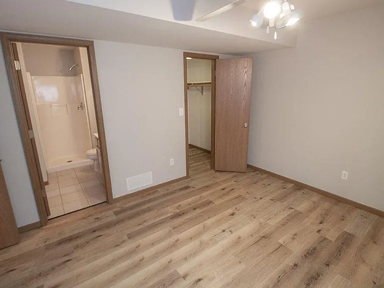 1516 Citadel Dr — Photo 10