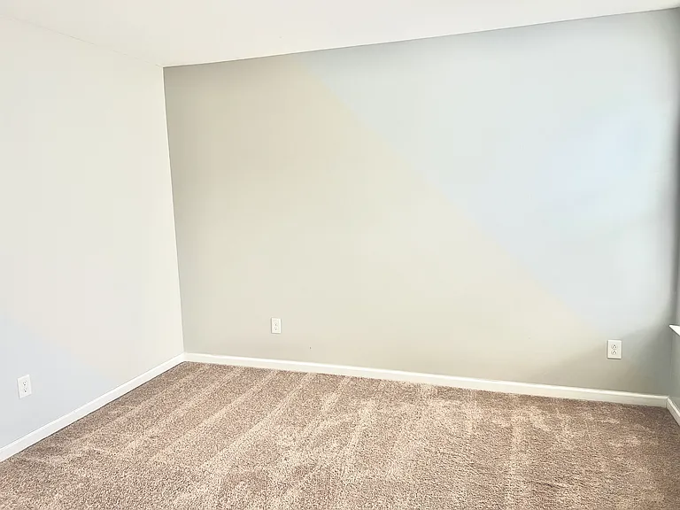448 Riverdale Rd — Photo 17