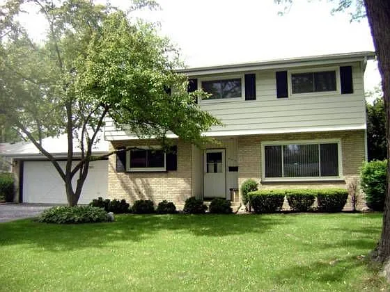 608 E Cedar Ln photo 1