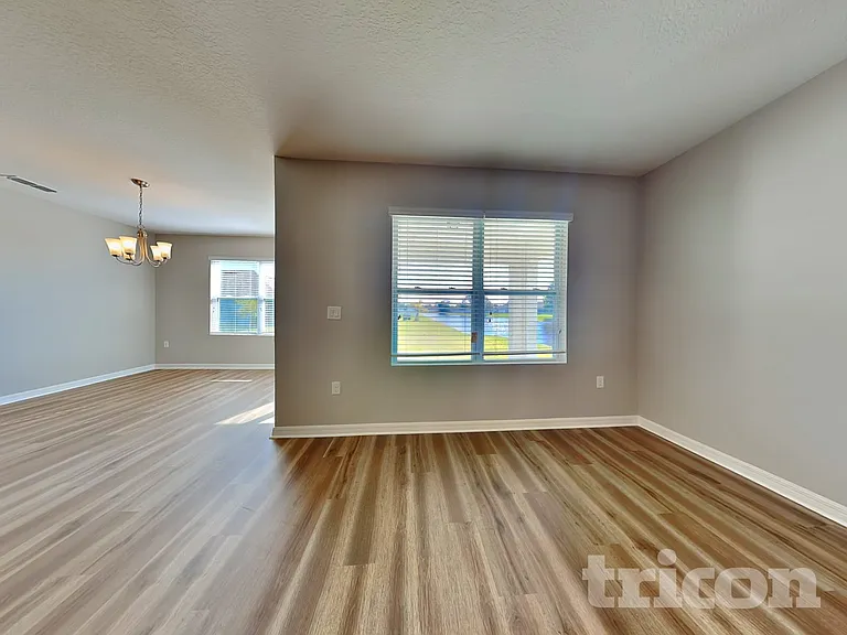 991 Summer Glen Dr — Photo 4