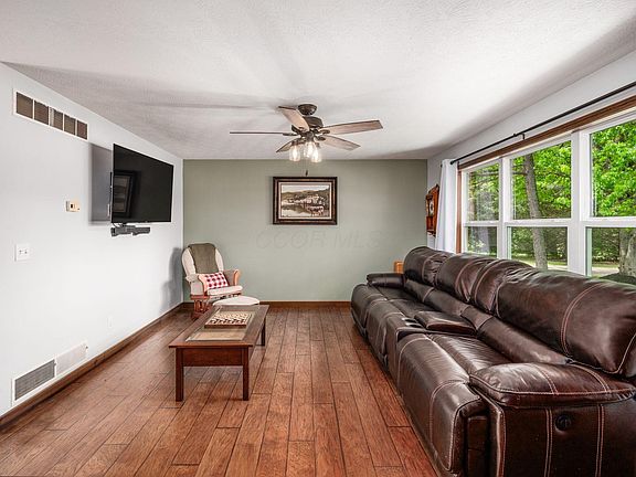 4th image of 6105 Houseman Rd