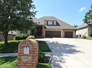 3028 W Nottingham St, Springfield, MO 65810