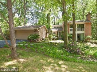 8400 Carlynn Dr, Bethesda, MD 20817