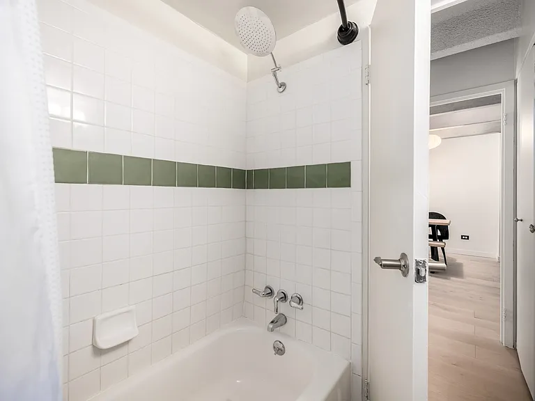 1265 Elizabeth St #305 — Photo 29