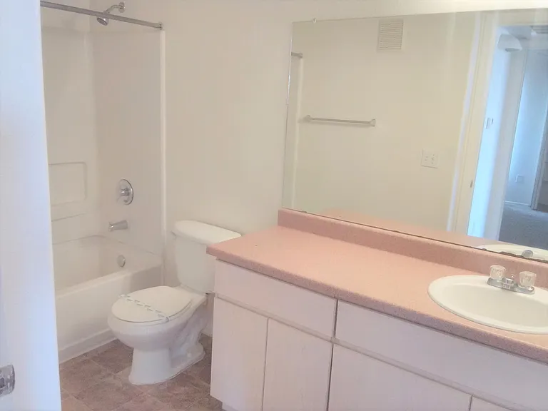 351 E Pearl St #5101 — Photo 7